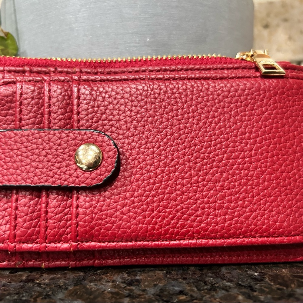 Jen & Co Chic Red Wallet - Picture 2 of 7
